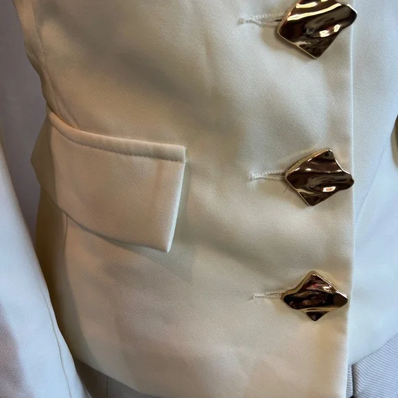 Cream Scoop neck Blazer Top with Gold Buttons - Picture 5 of 13